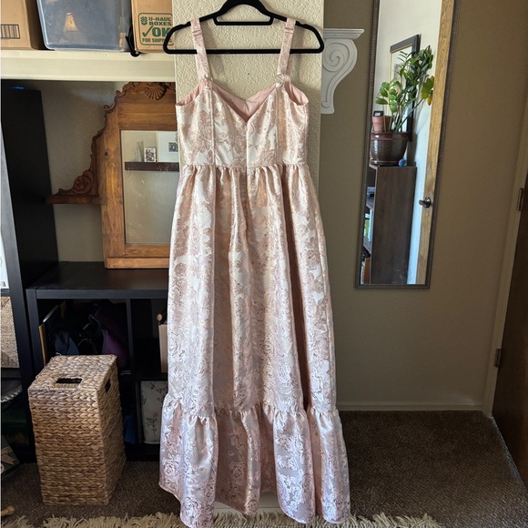 If By Sea Sleeveless Floral Jaquard Maxi Dress - Picture 6 of 13